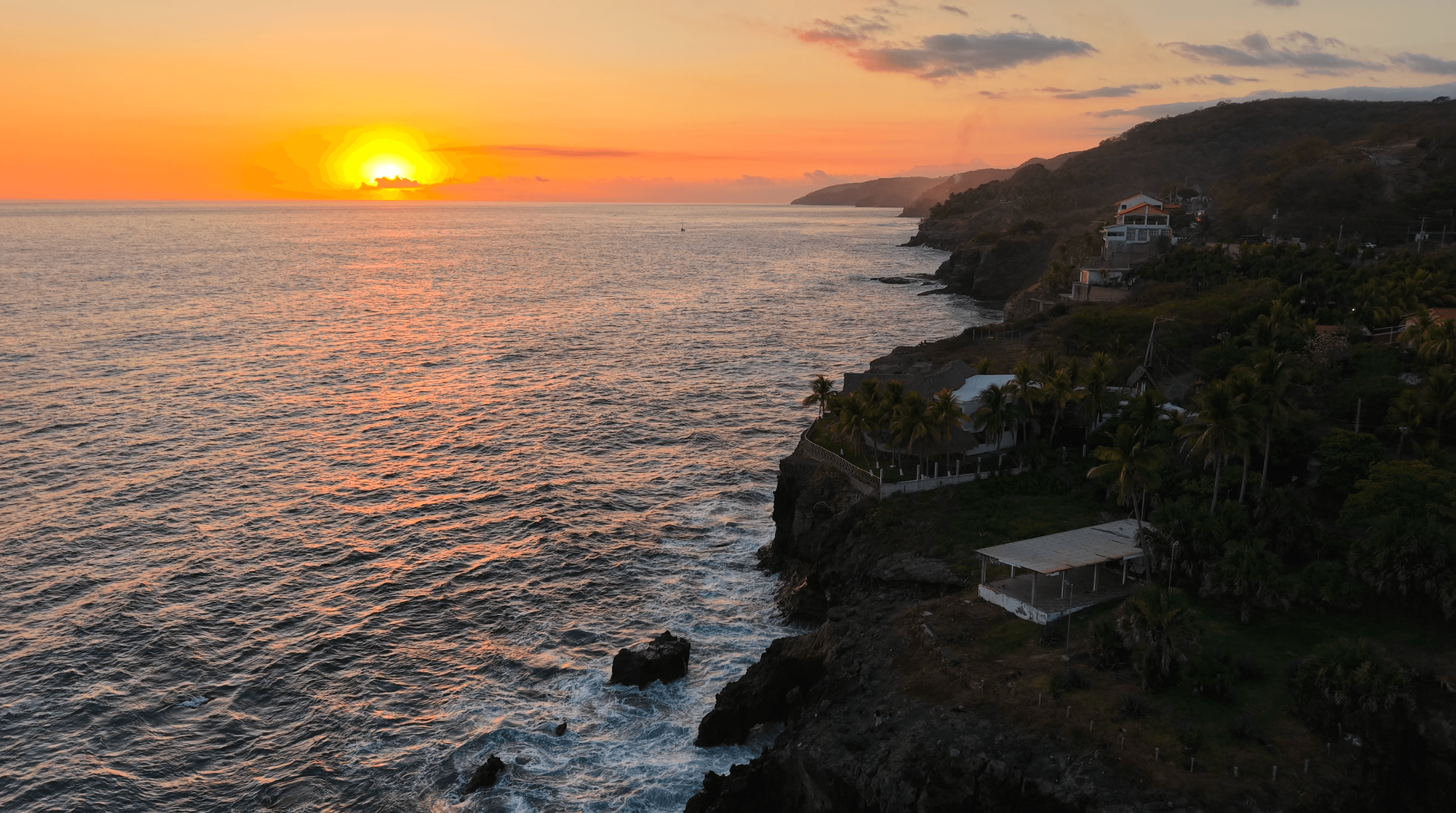 ¡La joya que buscabas frente al mar! SURFCITY