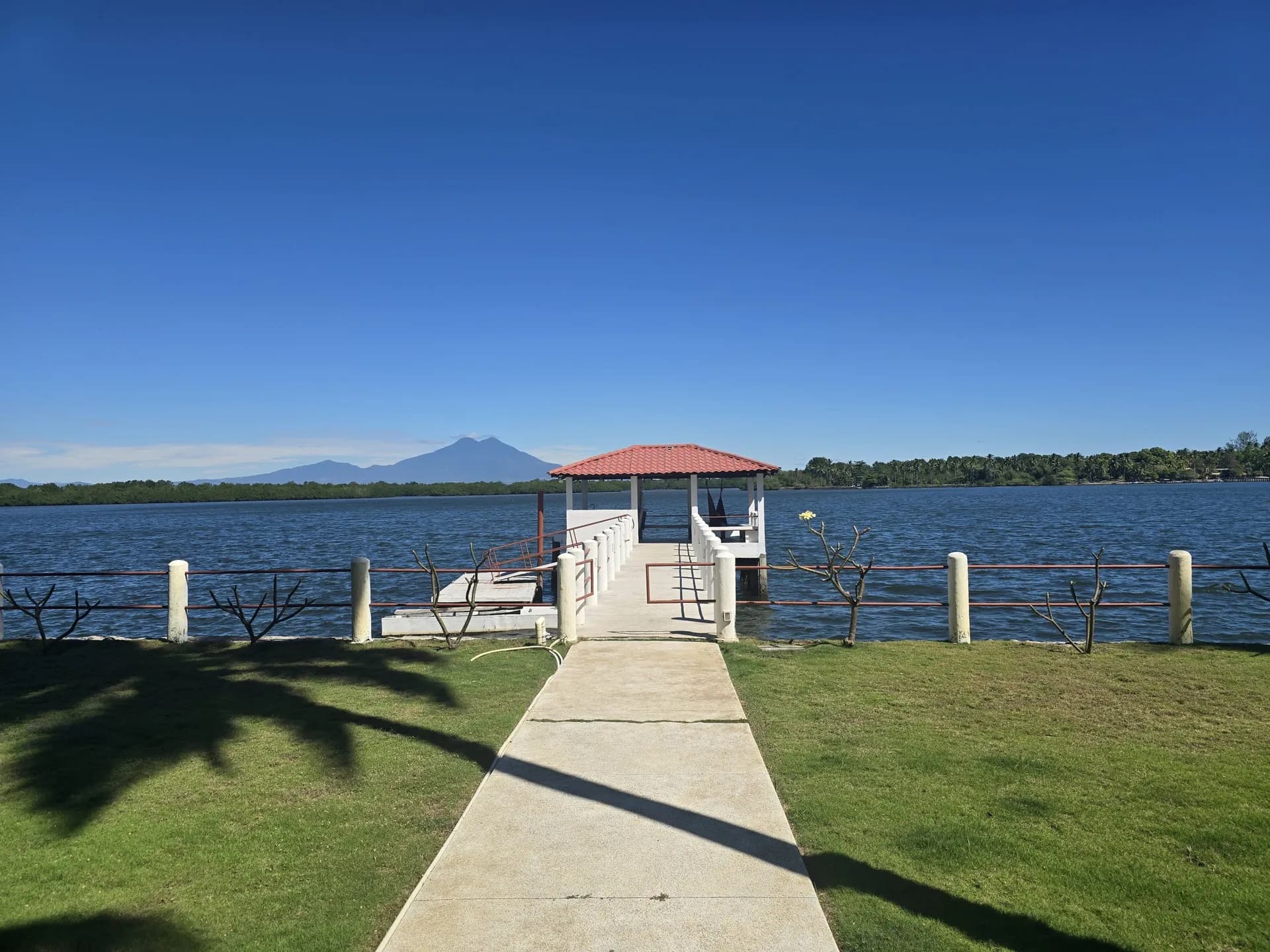 Propiedad en venta frente al estero jaltepeque costa del sol