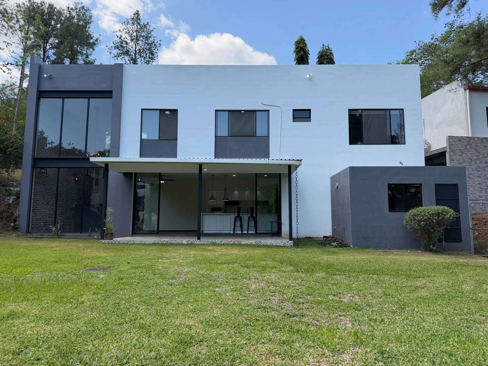 Venta de residencia contemporánea | residencial las luces, fase ii