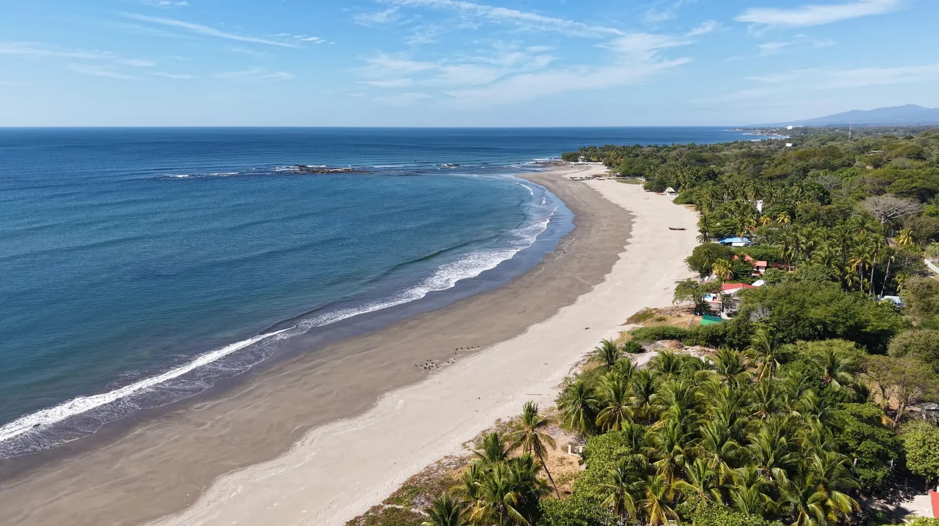 Terrenos frente al mar en playa maculis el salvador