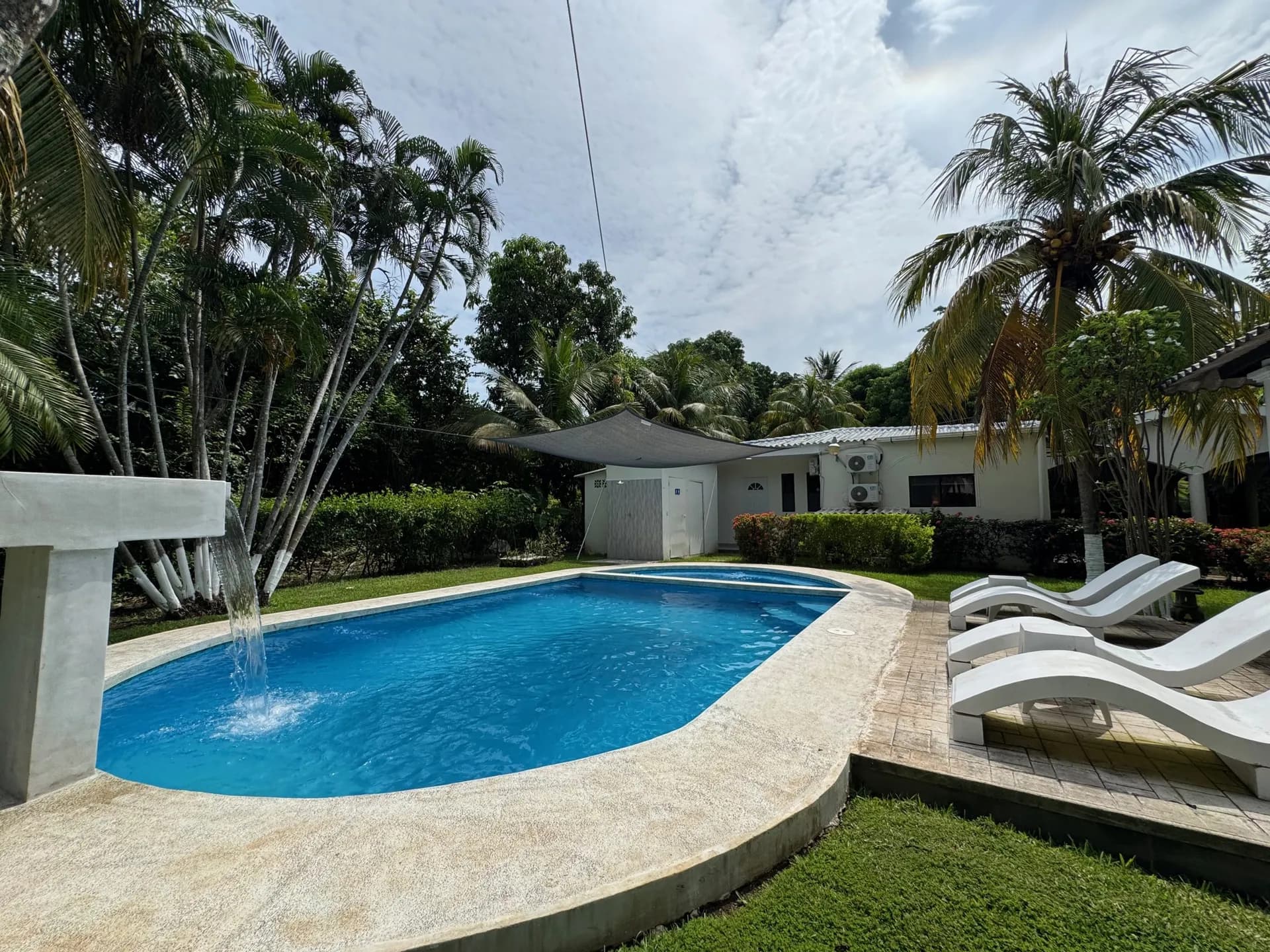Casa de Playa en Venta en Las Veraneras Sonsonate El Salvador